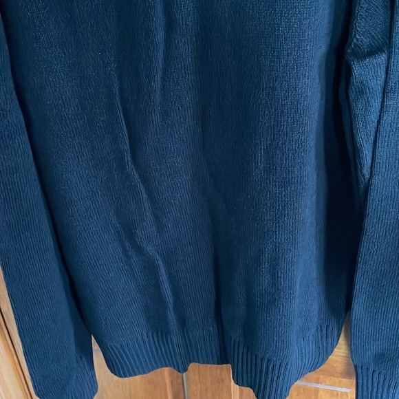 Eddie Bauer 2 button sweater, XLT - Picture 9 of 9